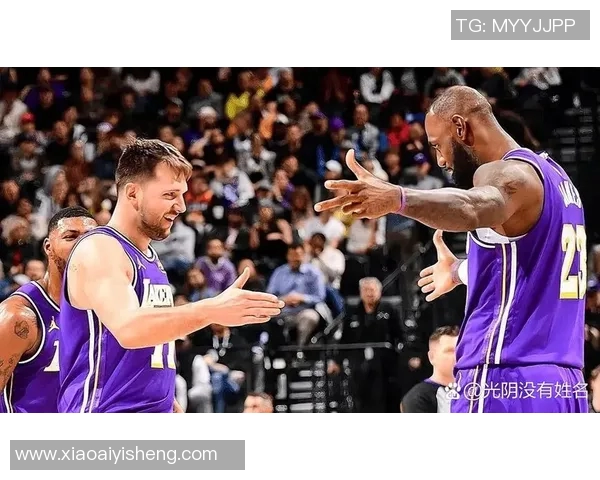 湖人对阵魔术精彩全场回放带你重温比赛精彩瞬间与关键时刻 湖人对阵魔术精彩全场回放带你重温比赛精彩瞬间与关键时刻