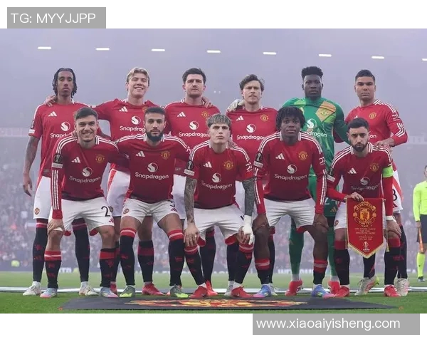 罗马与曼联在欧联杯激战正酣谁能笑到最后争夺荣耀之巅