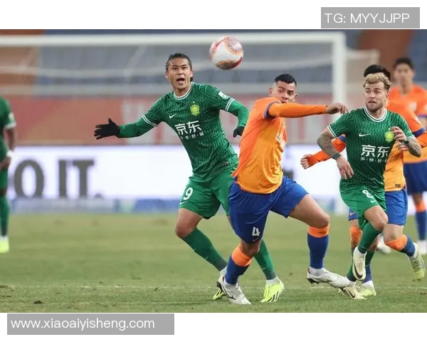 2016年北京国安与山东鲁能激战回顾：精彩瞬间与赛场激情再现