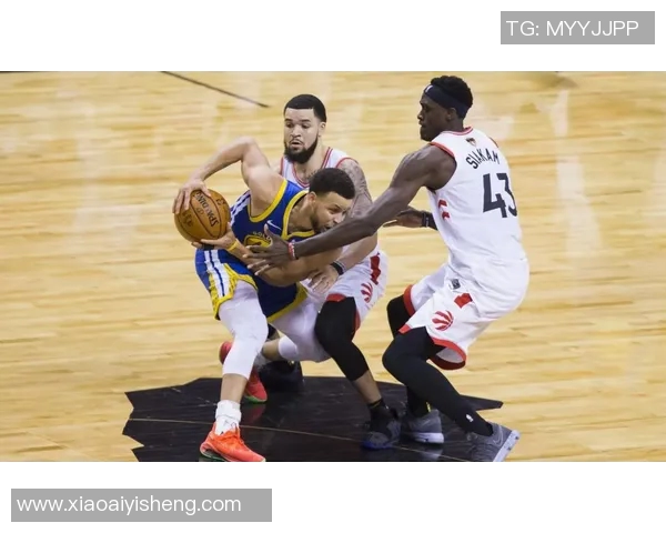 勇士与猛龙常规赛激战回顾球员表现与战术分析全解析